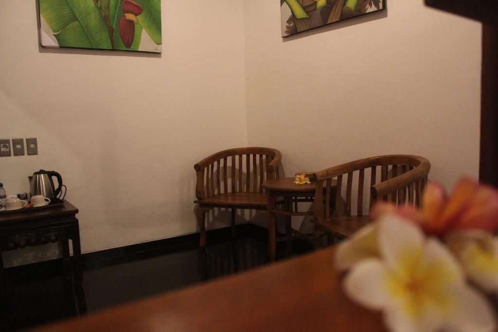 Letos Kubu Homestay Kuta  Exterior photo